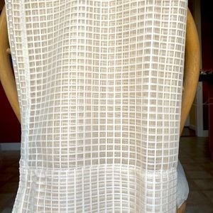 Curtain DUPLICATE listing error. Item is SOLD